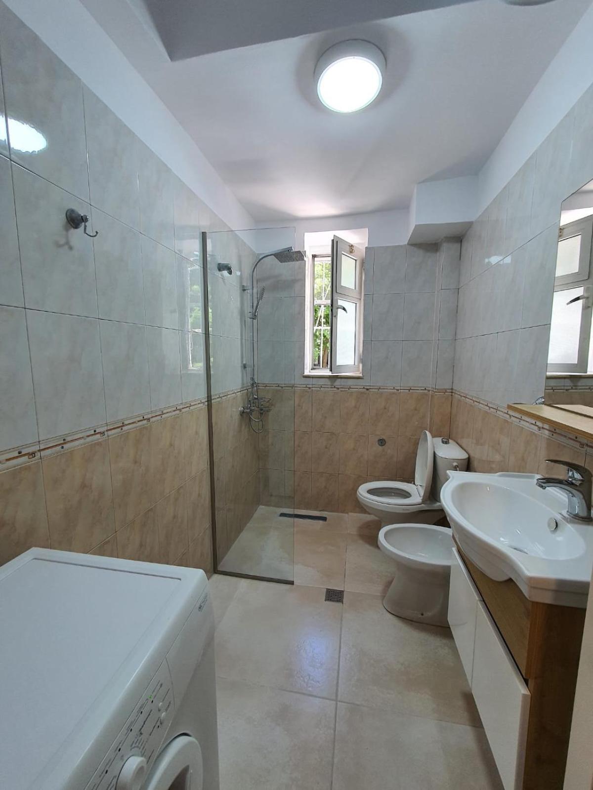 Center Of Tirana Enes'S Apartments Zewnętrze zdjęcie